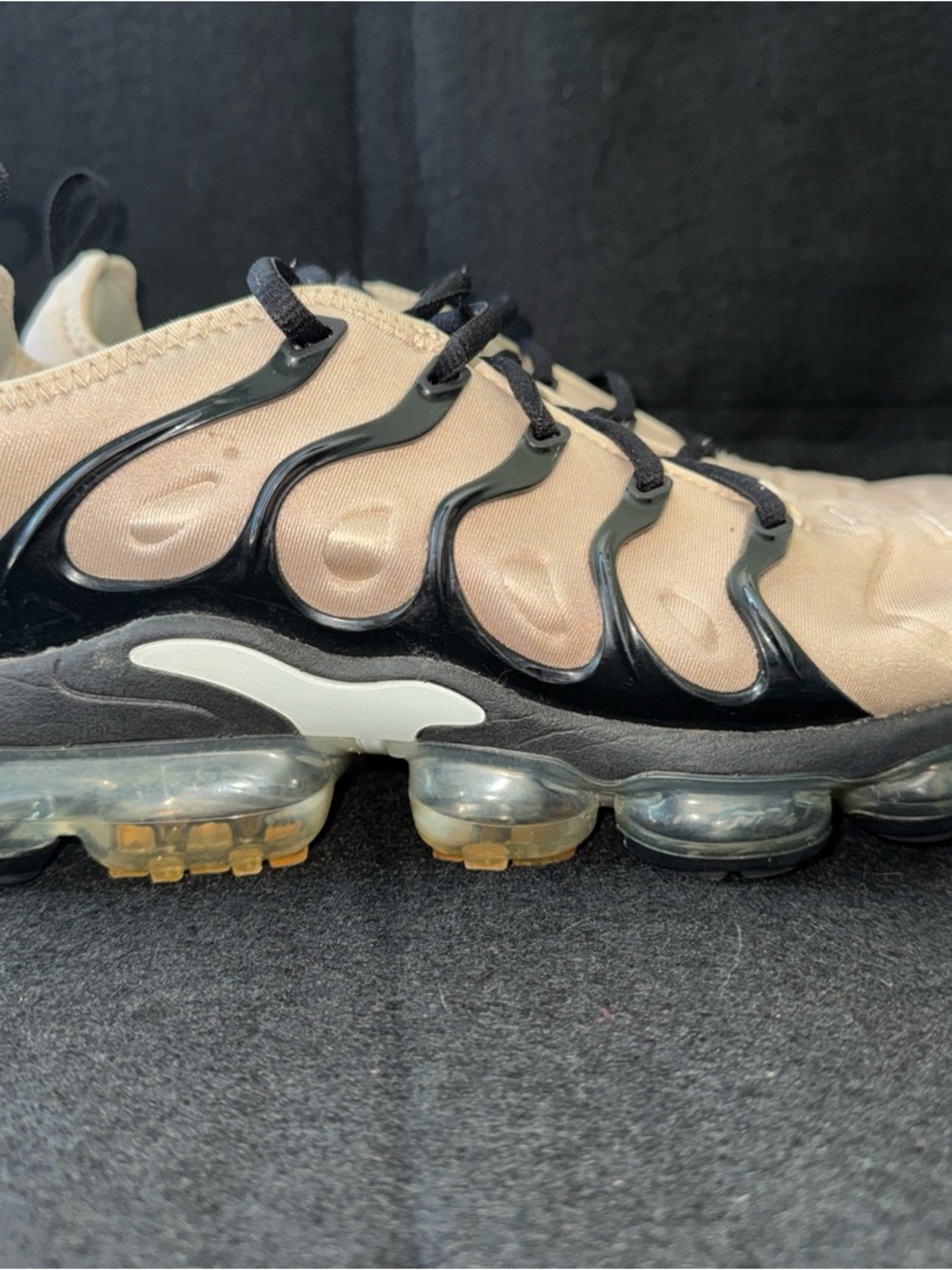 Nike Air VaporMax Plus Tan Black Sneakers Mens Size 10.5 - Picture 4 of 11